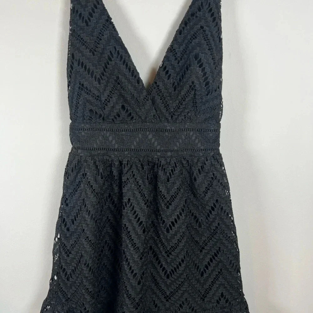 SUGAR+LIPS All My Love Plunging Neck Lace Mini Dress Black Zip NEW Women's Small